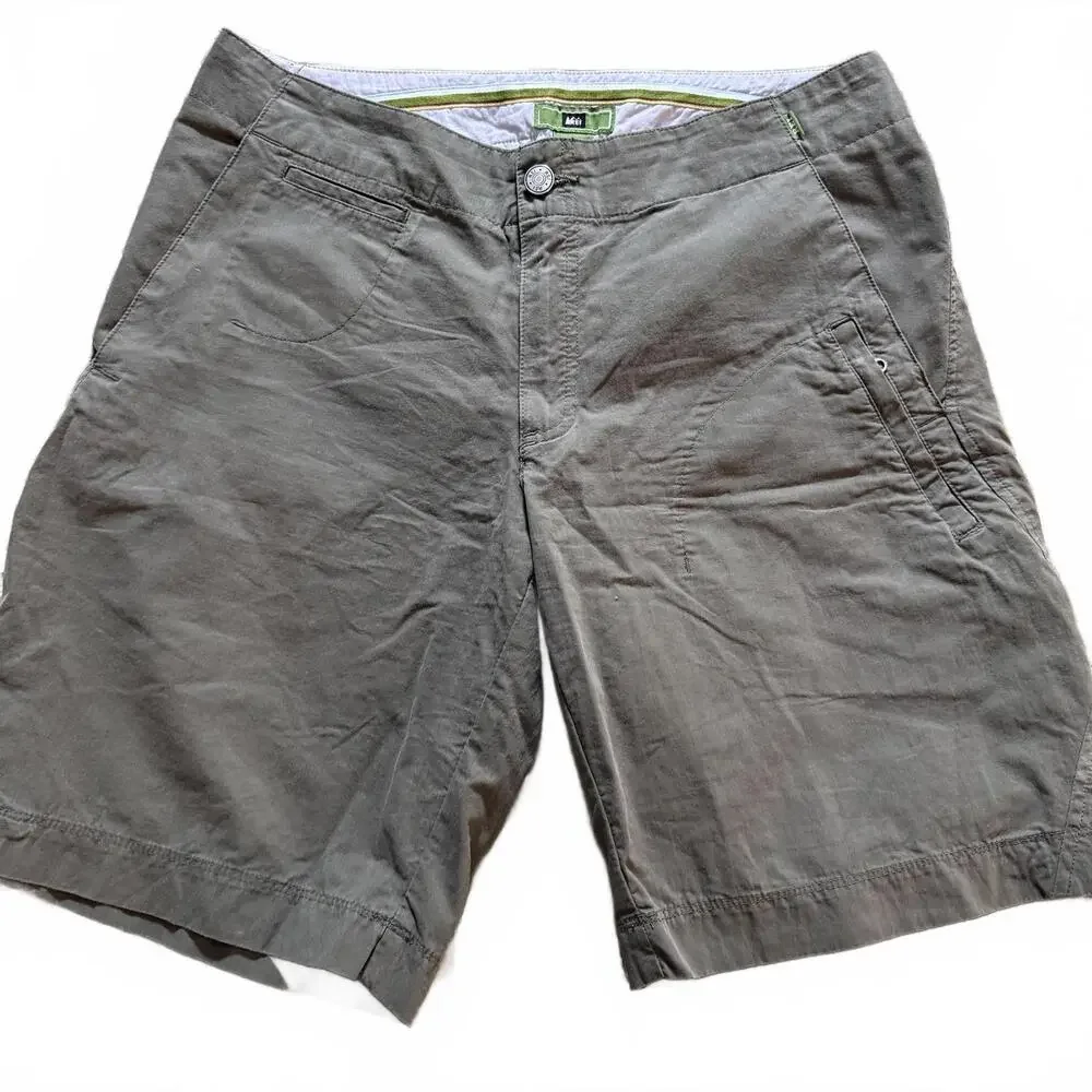 REI Cotton/Nylon‎  Khaki Green Shorts Zip Pocket Womens SZ S Hiking  GorpCore